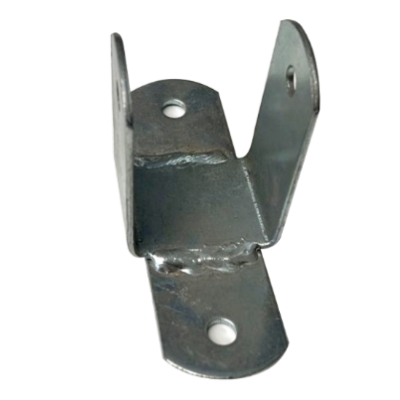 Peça U soldada em pé